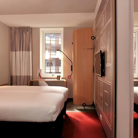 Ibis Centre 3*