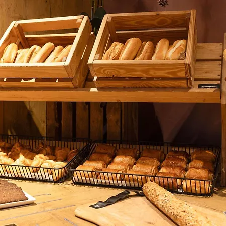 Hotel Ibis Centre 3*