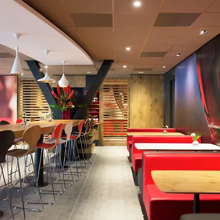 Hotel Ibis Centre 3*