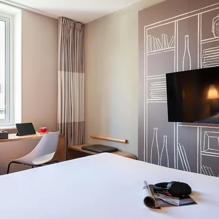 Ibis Centre Hotel