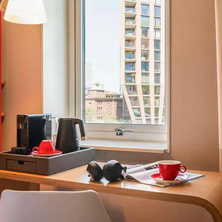 Ibis Centre Hotel 3*