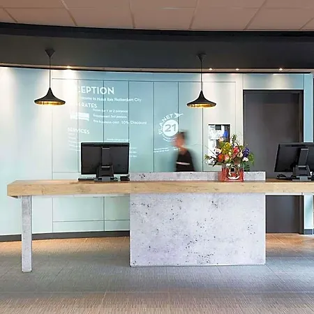 Ibis Centre Hotel 3*