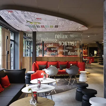Ibis Centre 3*