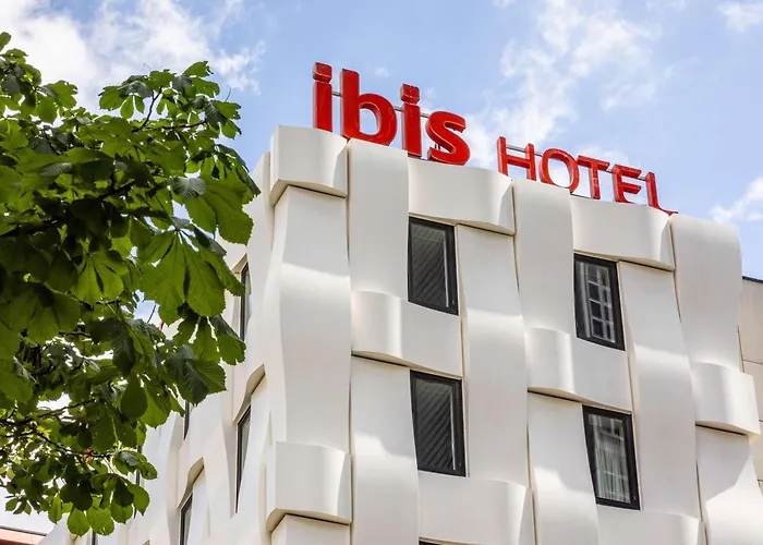 Ibis Centre 3*