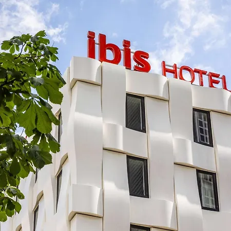 Ibis Centre 3*