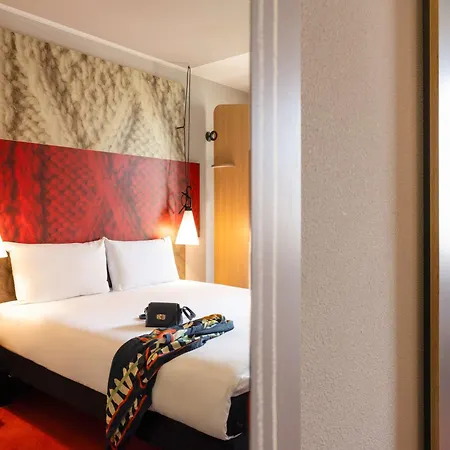 Ξενοδοχείο Ibis Centre 3*