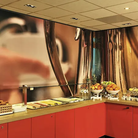 Ibis Centre 3*