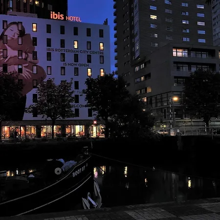 Ξενοδοχείο Ibis Centre 3*